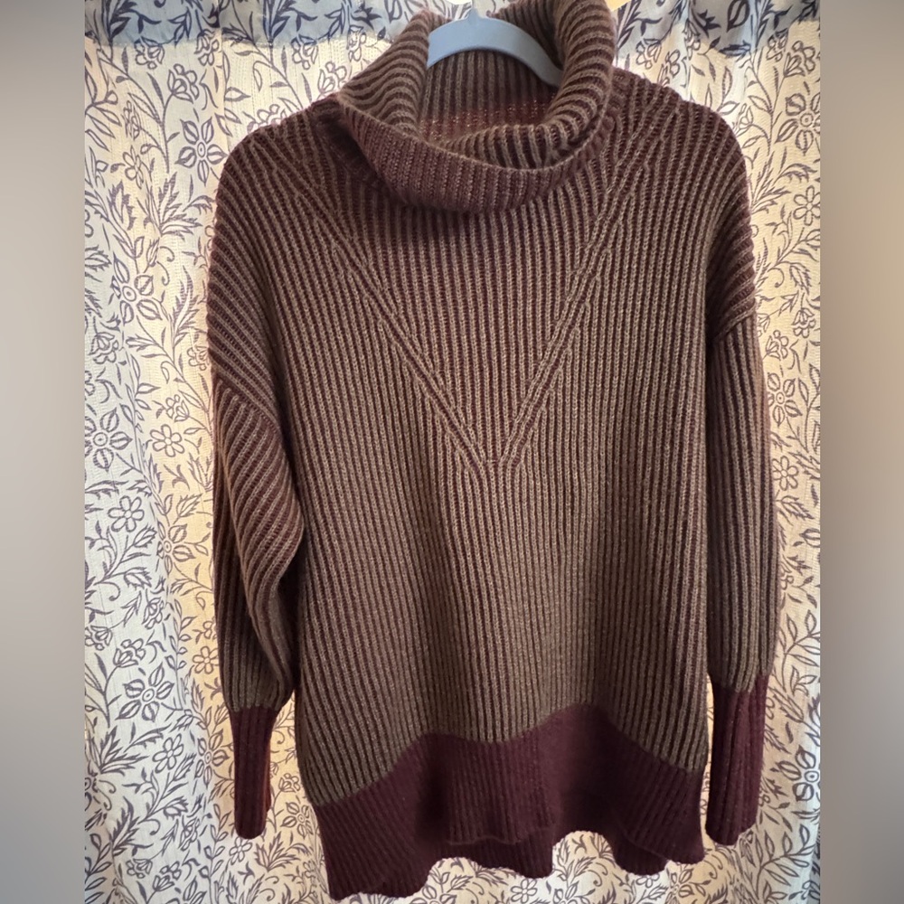 Daytrip sweater